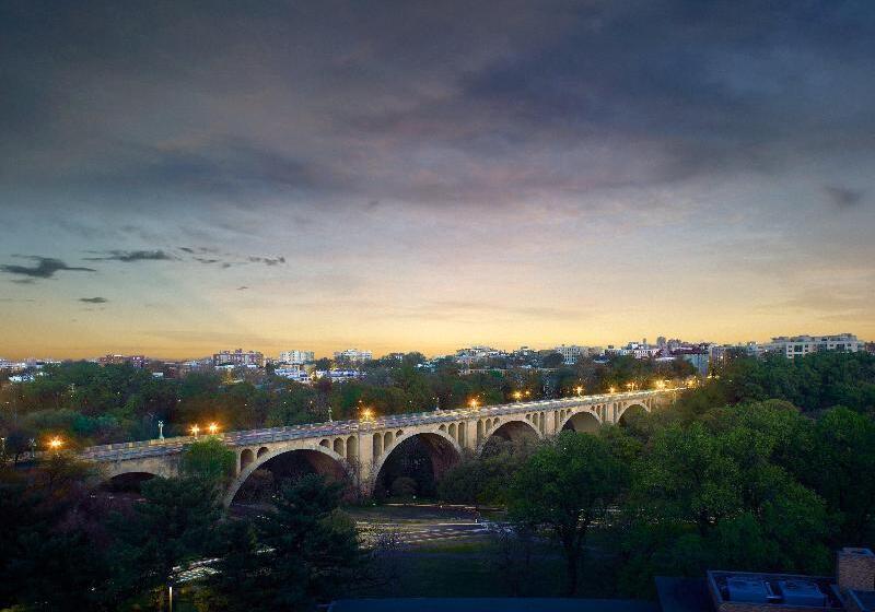 Люкс Классика, Omni Shoreham