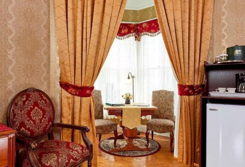 スーペリアールーム, Queen Anne