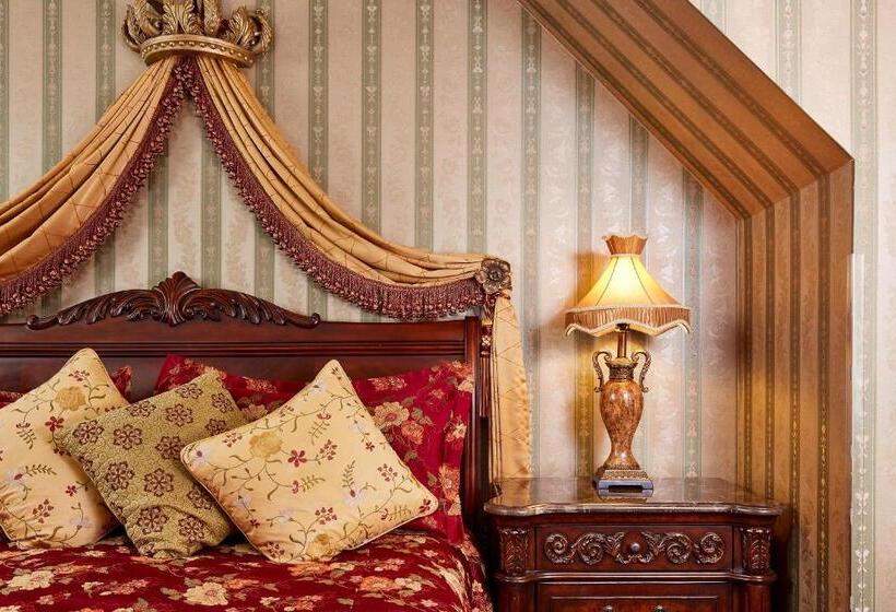 اتاق سوپریور با تخت بزرگ, Queen Anne