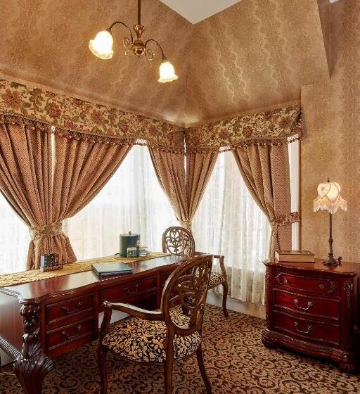 سوییت اجرایی, Queen Anne