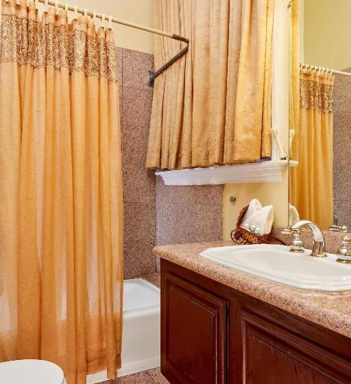 اتاق استاندارد با تخت بزرگ, Queen Anne