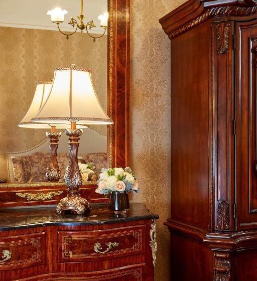 اتاق استاندارد با تخت بزرگ, Queen Anne