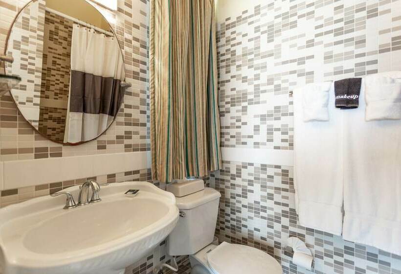 اتاق استاندارد با تخت دوبل, Sebastians On The Beach