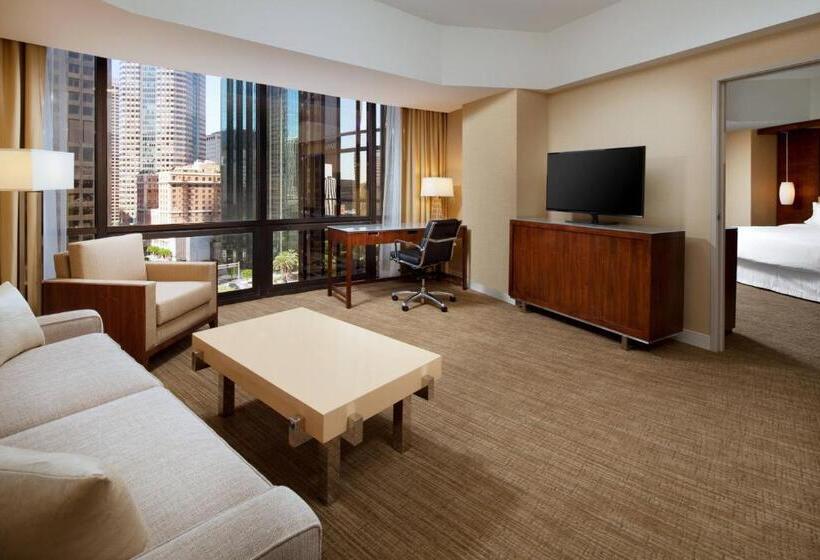 سوئیت با تخت بزرگ, The Westin Bonaventure Hotel & Suites, Los Angeles