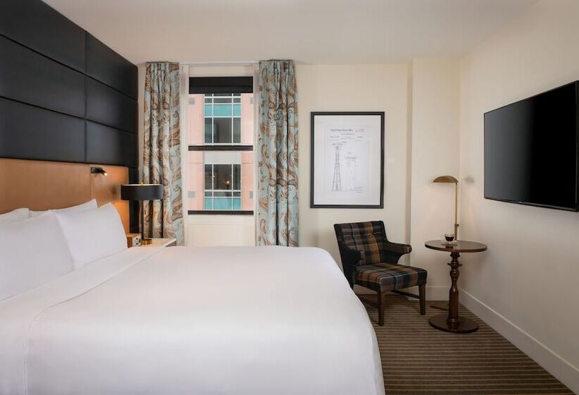 장애인용 디럭스룸, Theodore