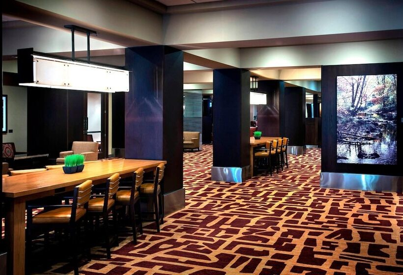 غرفه قياسيه سريرين مزدوجين, Trumbull Marriott Shelton