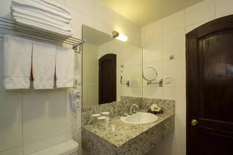 Standard-huone King-vuode, Trumbull Marriott Shelton