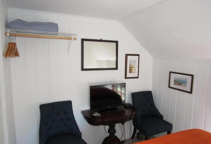 이코노미 룸 공용욕실, The Masthead Resort