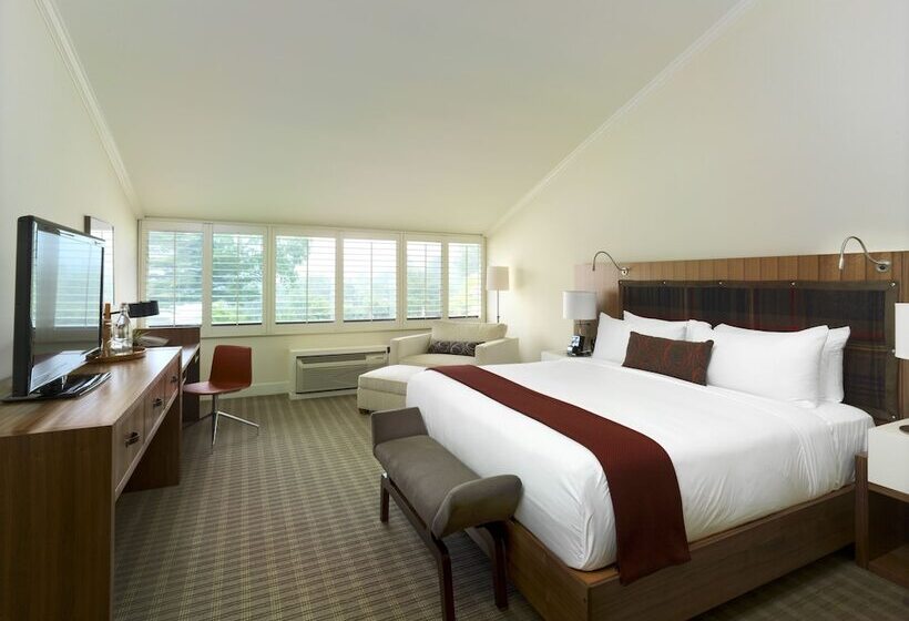 Номер Deluxe Кровать Кинг, Topnotch Resort