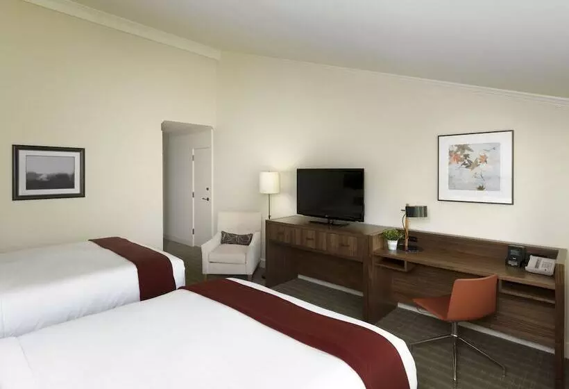 デラックスルーム, Topnotch Resort