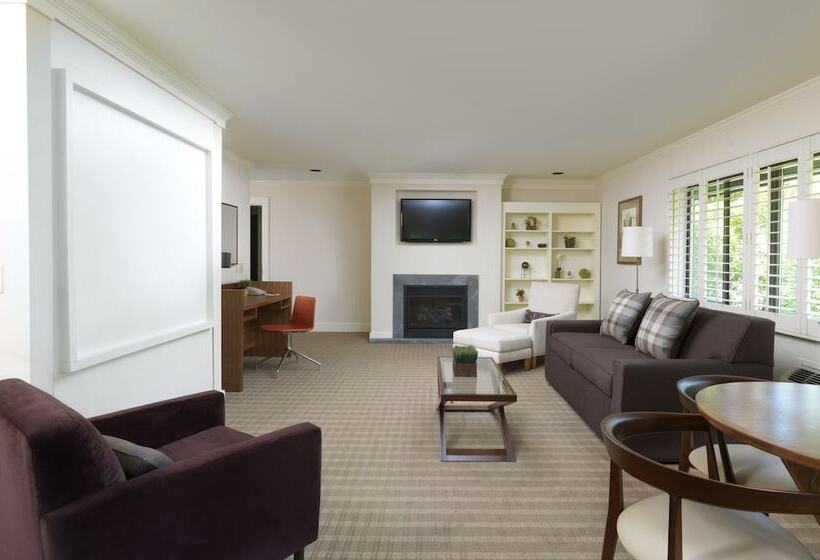 سوییت, Topnotch Resort