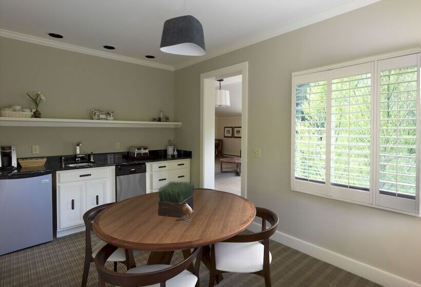 سوییت, Topnotch Resort