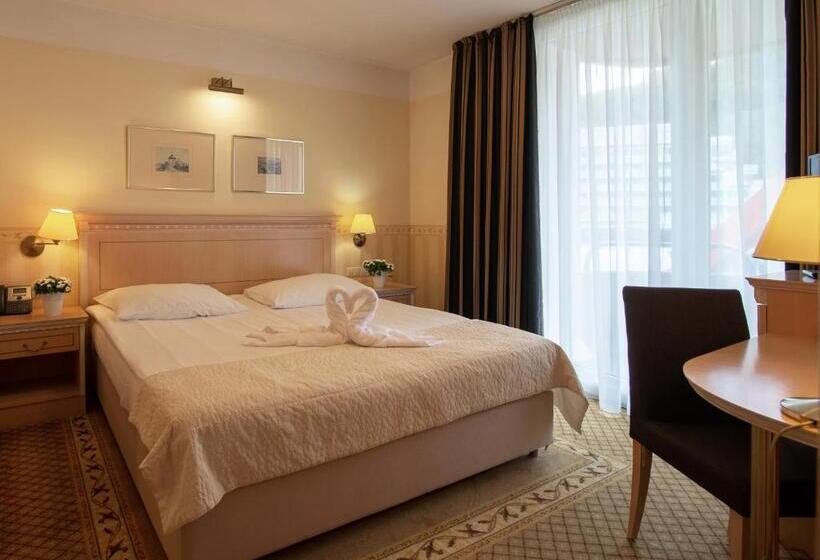 اتاق سوپریور با بالکن, Grand Hotel Sava Superior