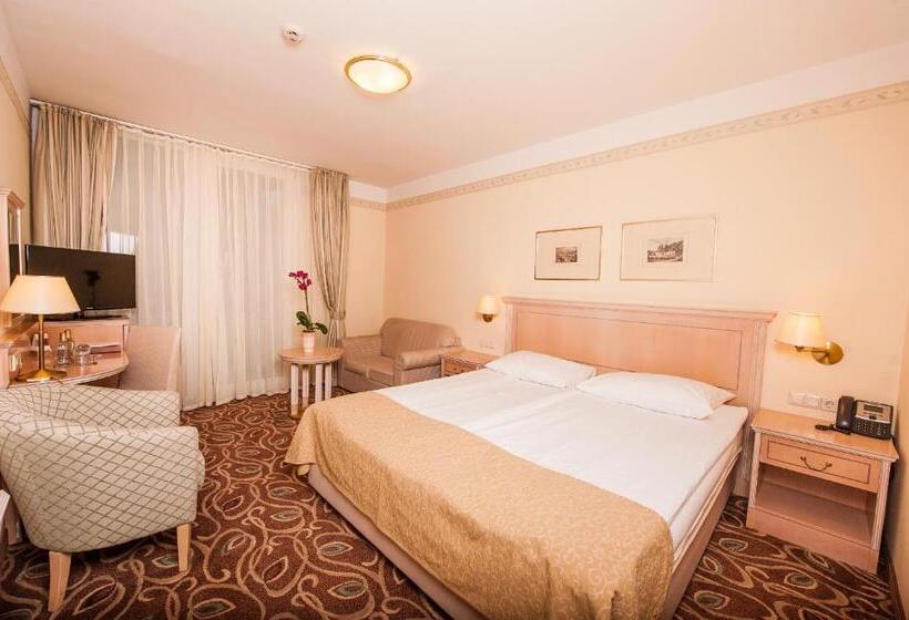 اتاق سوپریور با بالکن, Grand Hotel Sava Superior