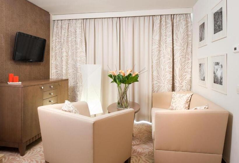 سوییت, Grand Hotel Sava Superior