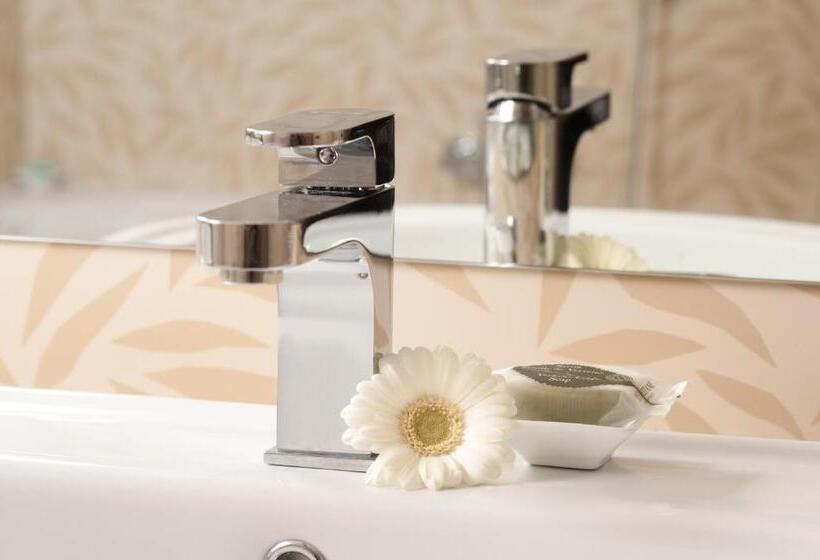 سوئیت پرزیدنت, Grand Hotel Sava Superior