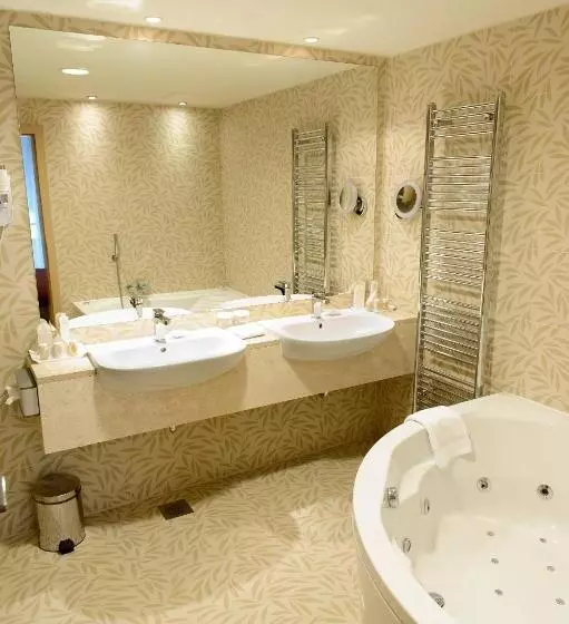 سوئیت پرزیدنت, Grand Hotel Sava Superior