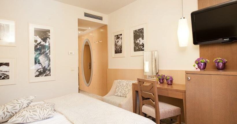 اتاق لوکس با بالکن, Grand Hotel Sava Superior