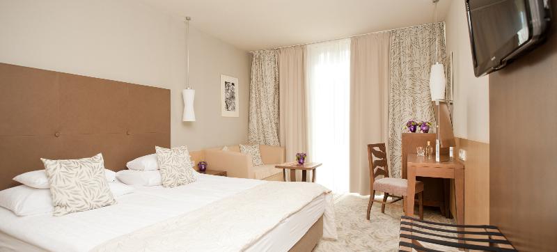 اتاق لوکس با بالکن, Grand Hotel Sava Superior