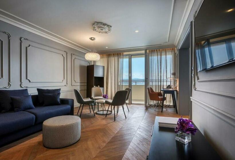 Люкс, Ambasador  Liburnia