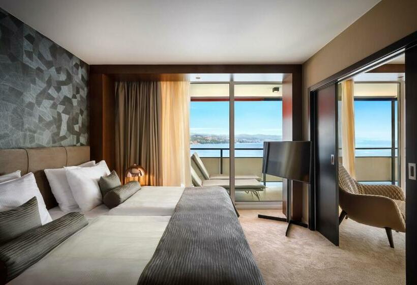 Люкс, Ambasador  Liburnia