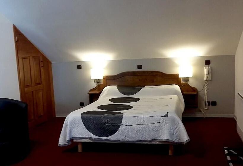 스탠다드 룸, Logis Hôtel Restaurant Auberge De La Cascade