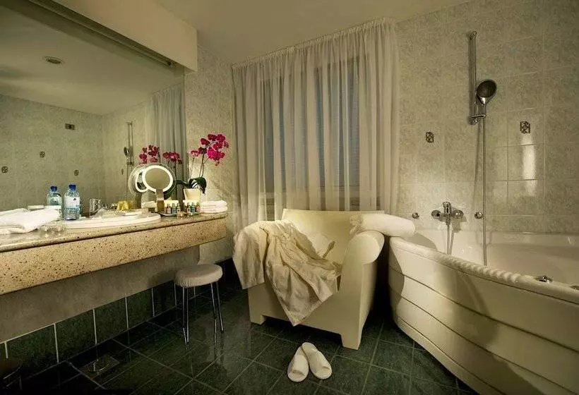 اتاق لوکس, Best Western Premier Hotel Slon