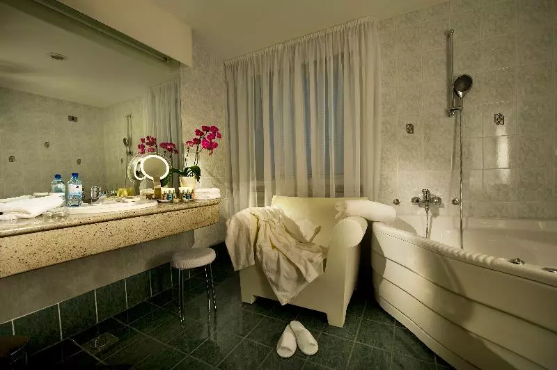 اتاق لوکس, Best Western Premier Hotel Slon