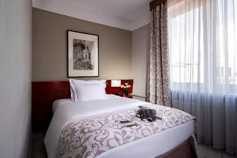 اتاق اکونومی یک تخته, Best Western Premier Hotel Slon