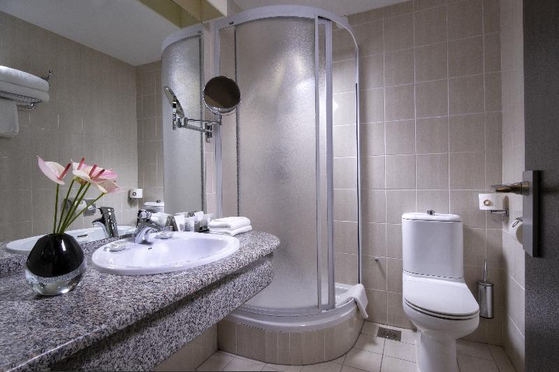 اتاق اکونومی یک تخته, Best Western Premier Hotel Slon