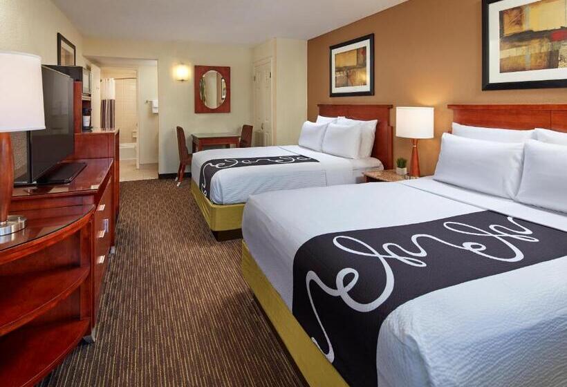 סוויטה מותאמת לאדם עם מוגבלויות, Mission View Inn & Suites San Diego Sea World   Zoo