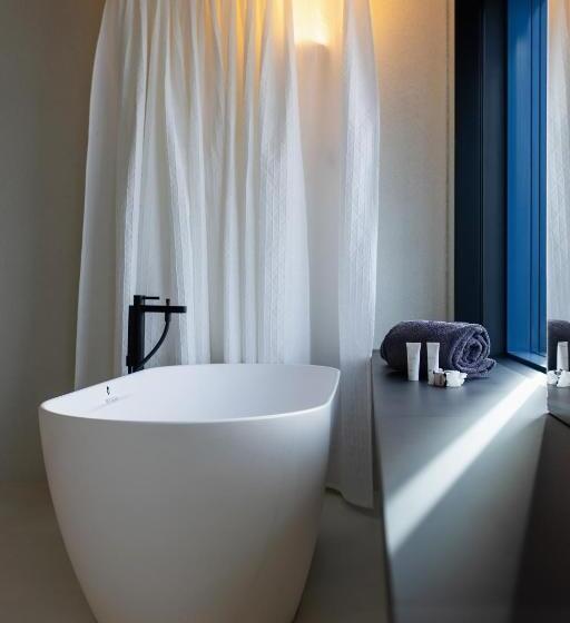 جناح, Maistra City Vibes Zonar Zagreb