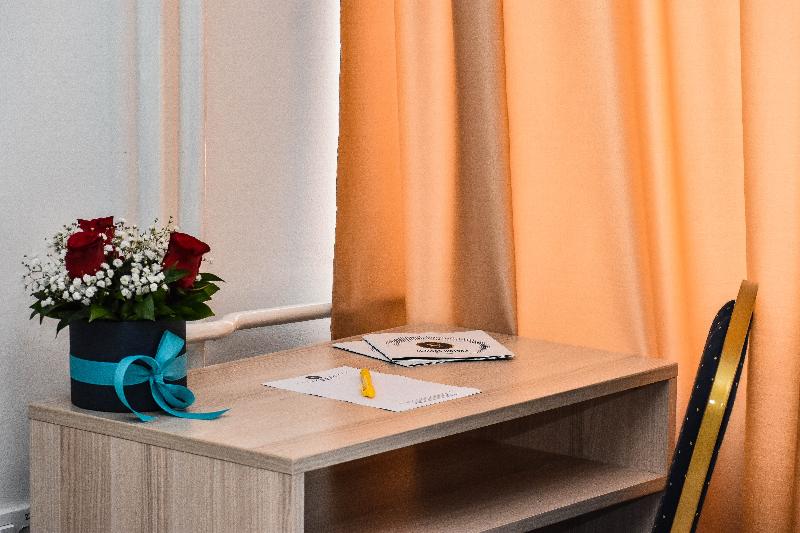 اتاق استاندارد سه نفره, Slavija