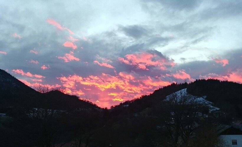 اتاق استاندارد با چشمانداز کوهستان, Trojane