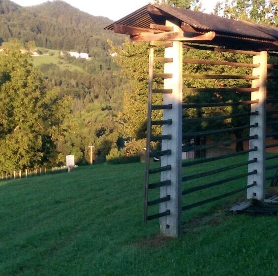 اتاق کلاسیک یک تخته, Trojane