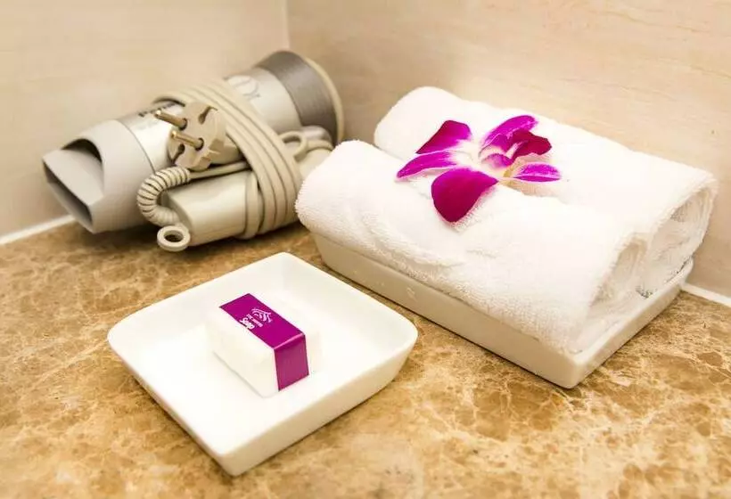 اتاق لوکس با تخت بزرگ, Ttc Hotel Michelia