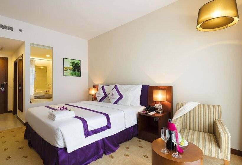 스탠다드 룸 킹사이즈 침대, Ttc Hotel   Michelia