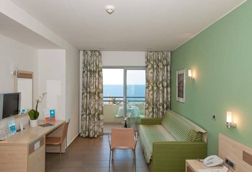 プレミアムトリプルルーム, Maistra Select Belvedere Resort