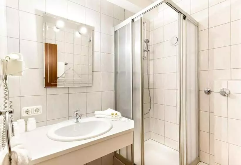 ファミリールーム, Aparthotel Kleinwalsertal