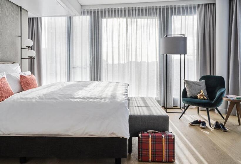 Студия Стандарт, Atlantic Hotel Münster