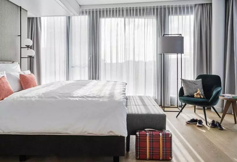 スタンダードスタジオ, Atlantic Hotel Münster