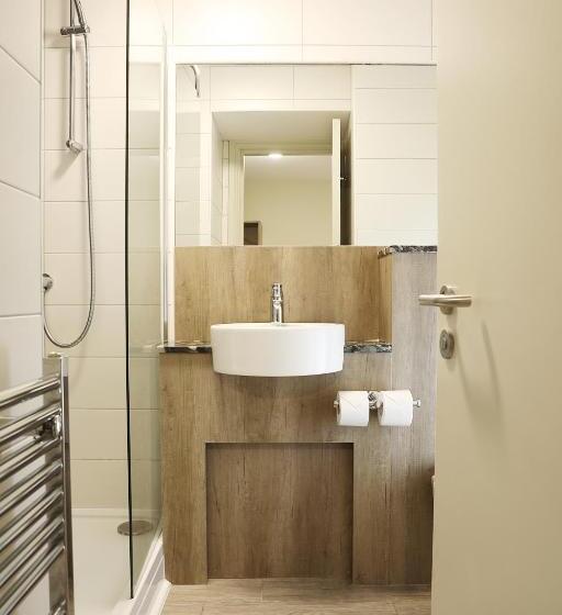 스탠다드 룸, Cairn Hotel & Apartments