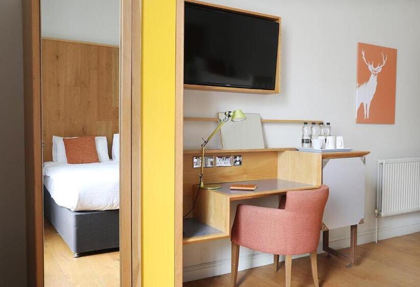 패밀리 룸, Cairn Hotel & Apartments