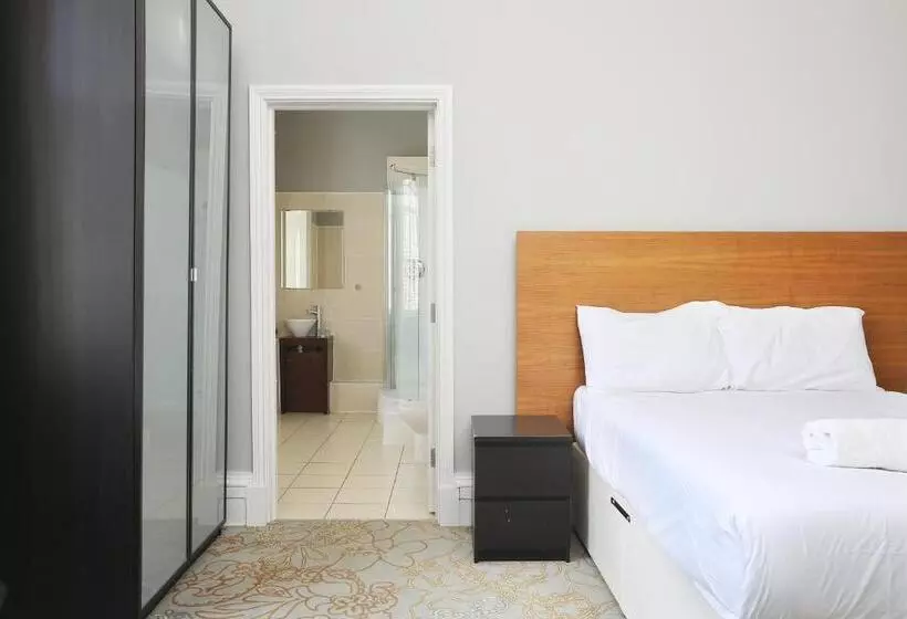 ４ベッドルームハウス, Cairn Hotel & Apartments