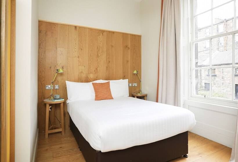 스탠다드 룸, Cairn Hotel & Apartments