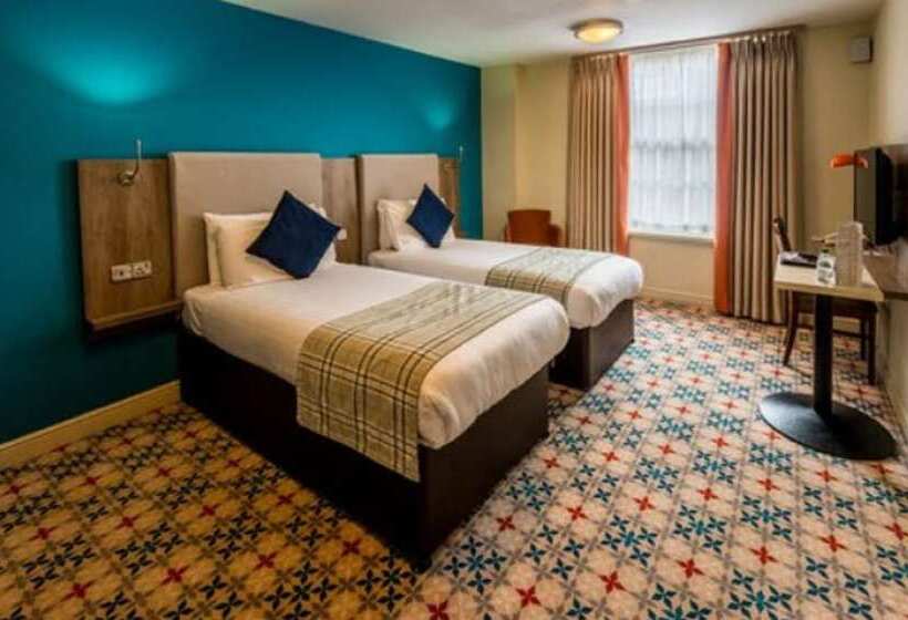 Номер Стандарт, Cairn Hotel & Apartments