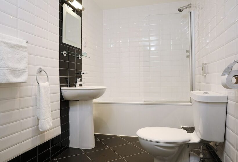 패밀리 룸, Cairn Hotel & Apartments