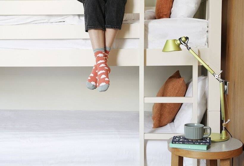 패밀리 룸, Cairn Hotel & Apartments