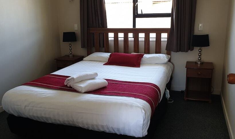 침실 1개 아파트, Commodore Motor Lodge