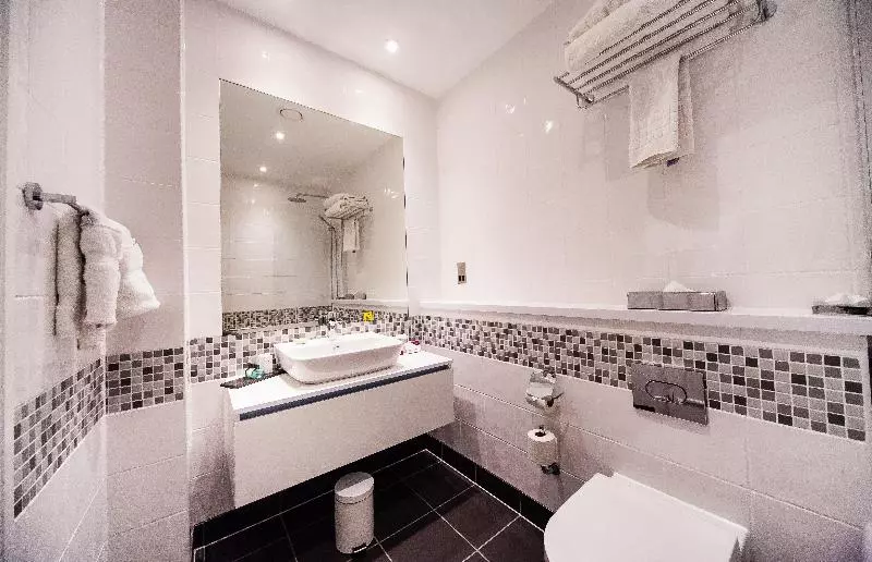 اتاق استاندارد با تخت بزرگ, Crowne Plaza Leeds, An Ihg